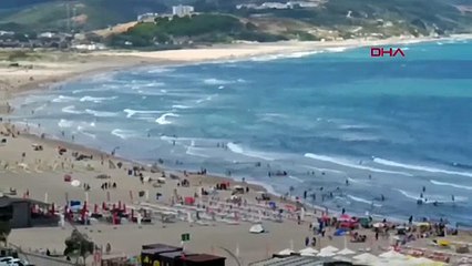 Kaymakamlıkların denize girme yasağını böyle deldiler!