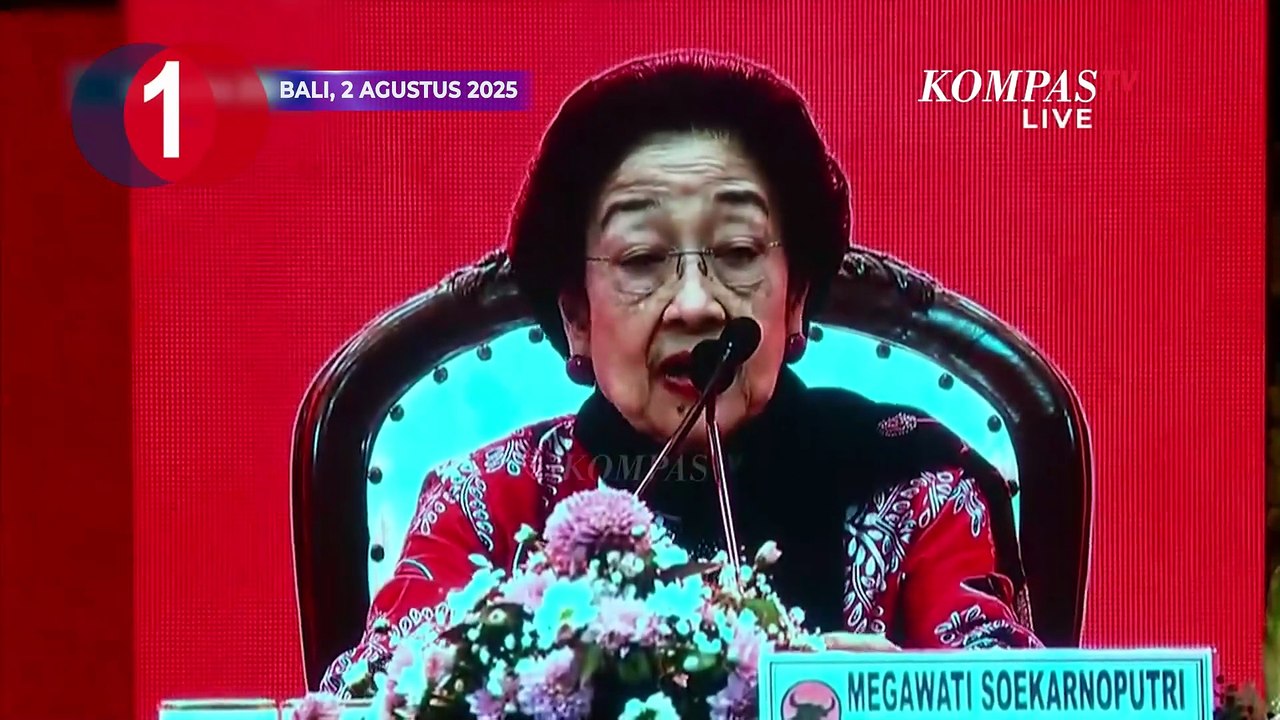 Tangis Megawati, Hasto Datang Kongres hingga Polemik Pengibaran Bendera One Piece [TOP 3 NEWS]