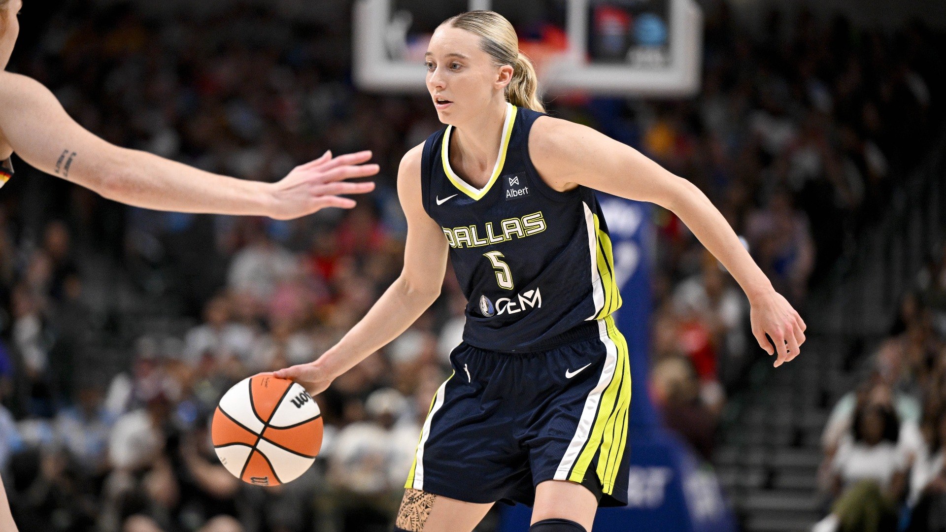 ⁣Paige Bueckers vs. Caitlin Clark: WNBA Rookie Comparison
