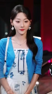 LOVE IN MOONLIT TREMORS