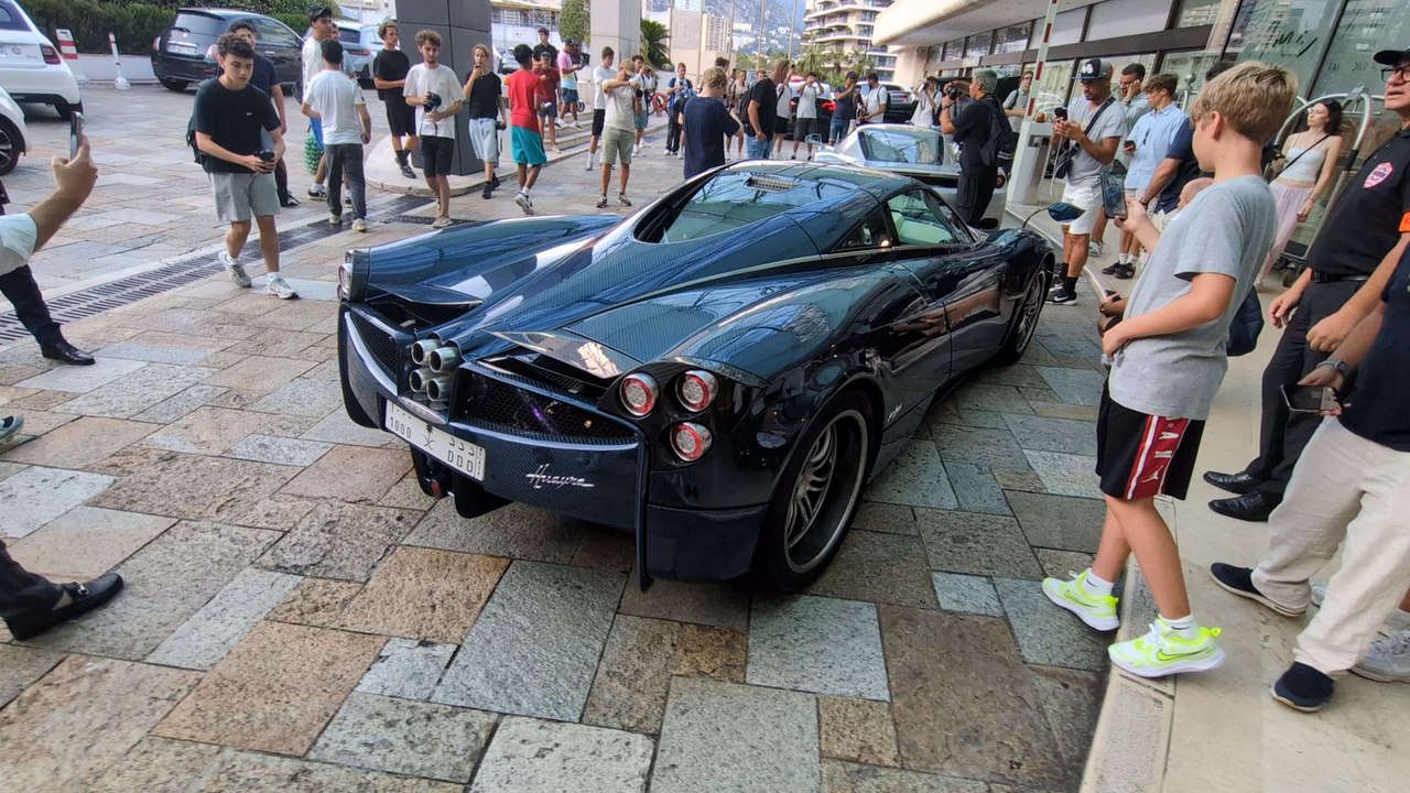 # Pagani.  ,s.   #. Ferrari.  #.   Enzo.    #.   super car.  #.     lulu du jura