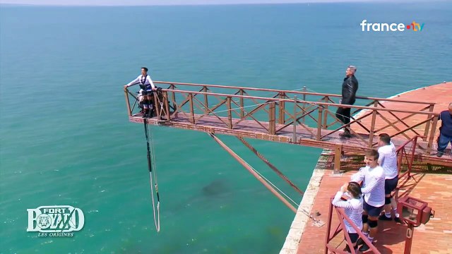 “Cet été 2023 était son dernier été” : Karima Charni bouleversée dans Fort Boyard, son hommage à sa tante décédée (ZAPTV)