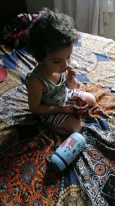 Diaper baby is not allowing to film