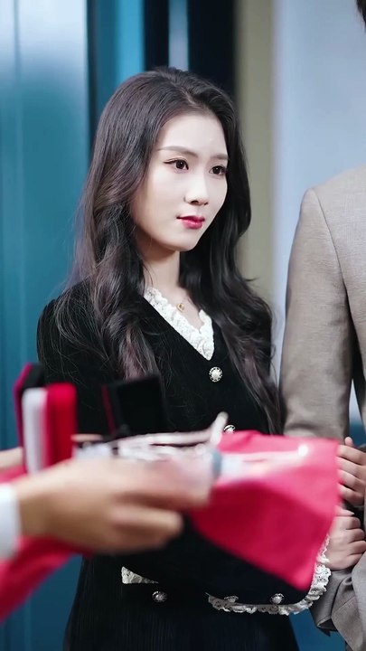 Everyone Expect Dumped Cleaner To Be A Mess At Party! But She Show Up As CEO In Couture _ Stun All!_3