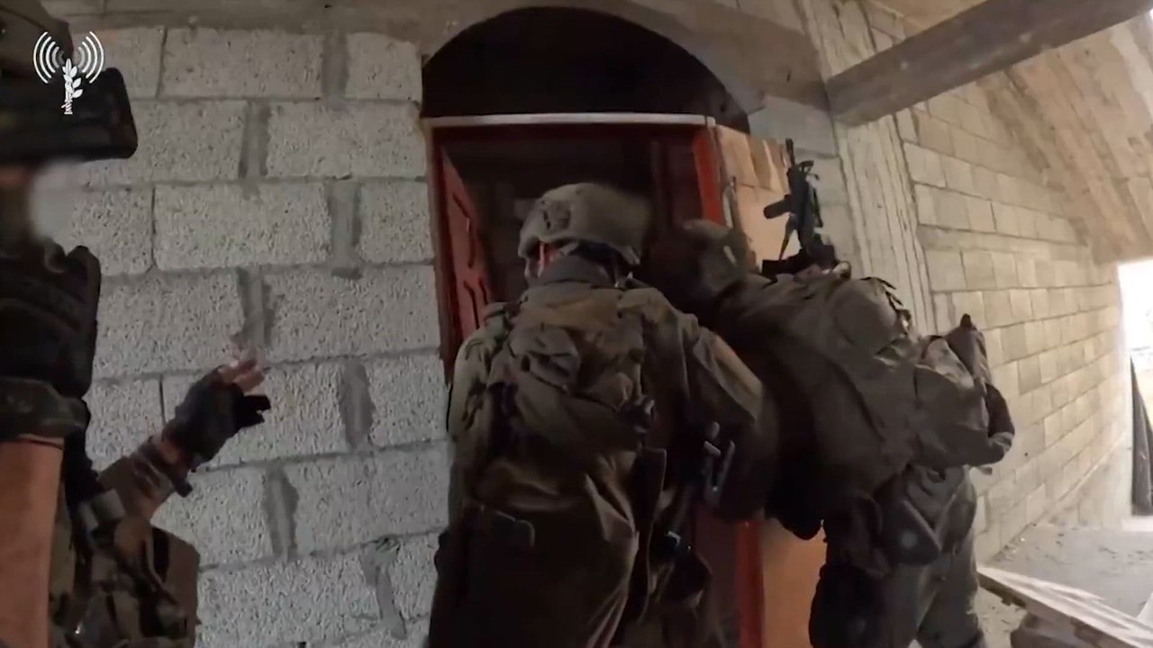 La UE califica de "espantosas" las imágenes de los rehenes israelíes en Gaza