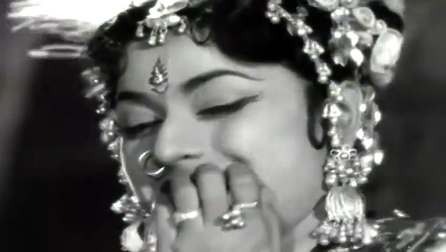 Hum Bhi Hain — JIS DESH MEIN GANGA BEHTI HAI (1960) | Dance Songs forever...