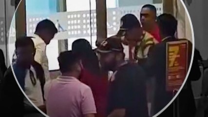 Flight में एक्स्ट्रा लगेज पर बवाल, 4 लोगों को पीटा