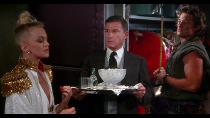 Un mar de líos - Tráiler español