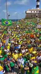 VÍDEO: Eduardo Bolsonaro participa por vídeo de ato no Farol da Barra