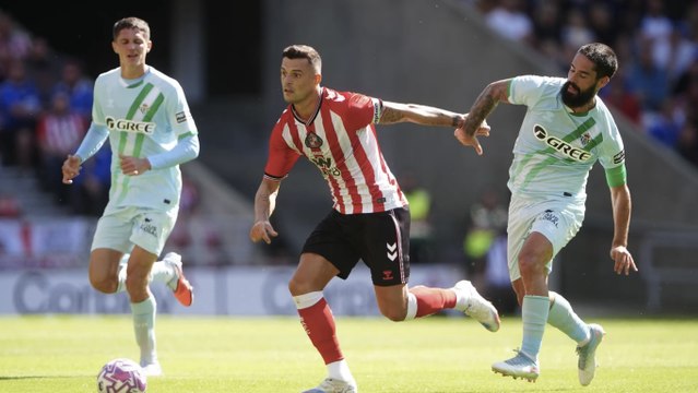 Sunderland searching for “balance” as Real Betis win on Wearside
