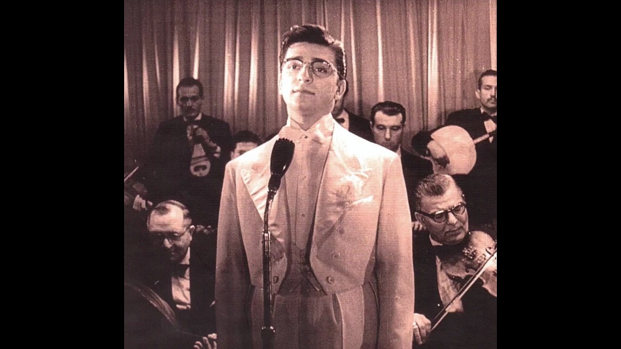 Zeki Müren - Ağla Gitar Çal Gitar