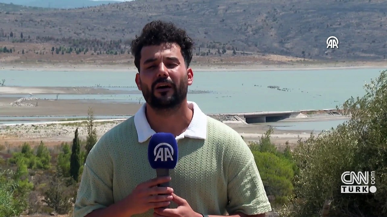 İşte kuraklığın İzmir'de etkisi: Alaçatı Kutlu Aktaş Barajı'nda eski İzmir-Çeşme kara yolu ortaya çıktı