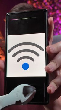 Si ton signal est faible sur ton téléphone c'est à cause de ça #astuce #astuces #tips #tipsandtrick #tipsandtricks #tech #astucetech #smartphone #téléphone