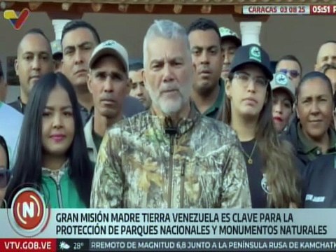 Min. Ricardo Molina ratifica su compromiso con la protección de los espacios naturales del país