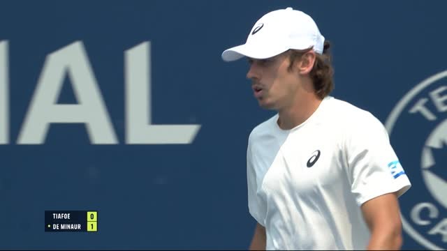 De Minaur battles to reach Canadian Open quarter-finals