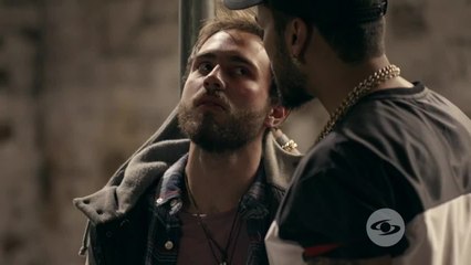 26. El agente Benítez sale ileso del atentado en su contra