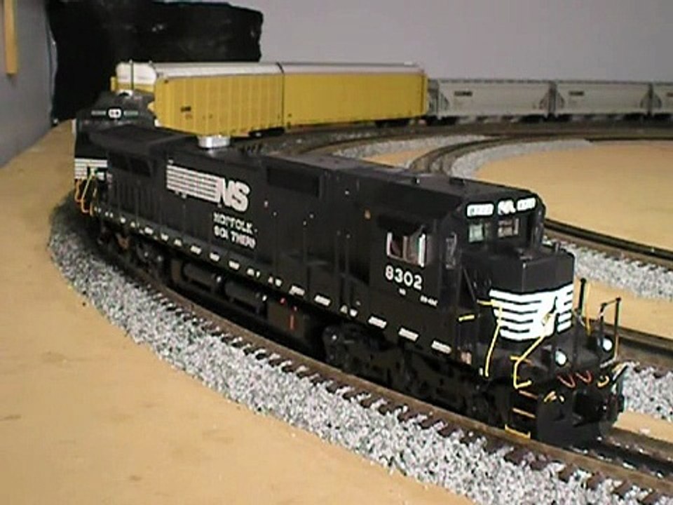 MTH Norfolk Southern Dash-8 40C Diesel