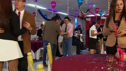 Felipe sufre un nuevo desplante de Rocío y está al borde de la locura