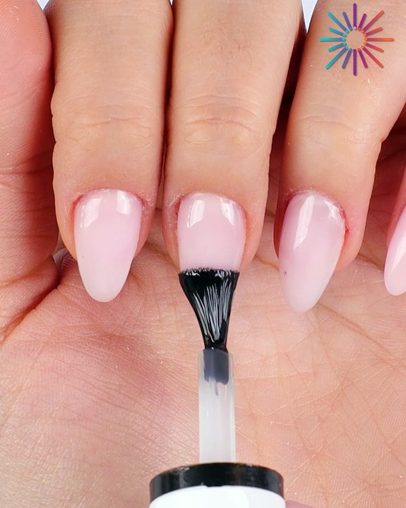 Nail art with gradient perfection💅