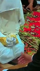 Every husband must care of his wife 💫💫❤️