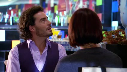 Paola despierta los celos de Félix al invitar a Emilio almorzar