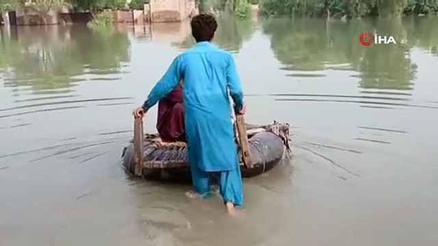 Muson değil adeta ölüm yağmuru: Ölü sayısı 300'e ulaştı!