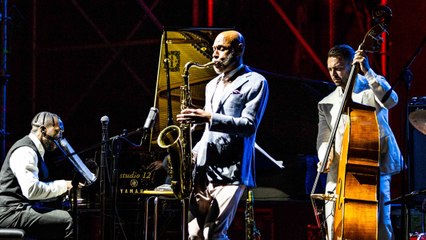 Joshua Redman, il live del sassofonista californiano alla Casa del Jazz. Platea gremita e applausi