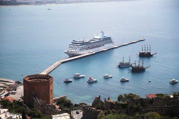 Kruvaziyerler tam gaz geliyor: 600 Amerikalı tek gemiyle geldi