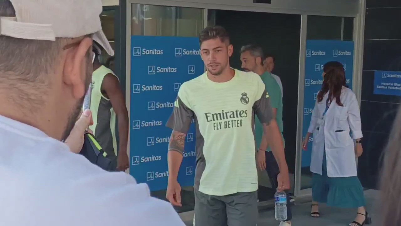 El bonito detalle de Valverde con unos aficionados