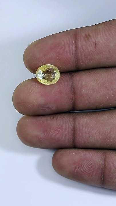 Yellow Sapphire: The Gemstone of Prosperity & Wisdom