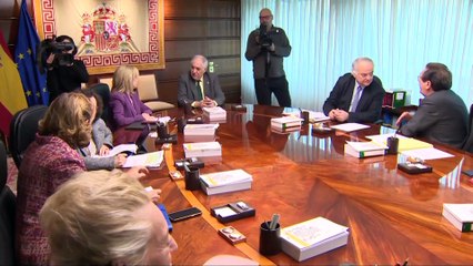 Conde-Pumpido avisa al Senado para activar la renovación del TC ante su salida