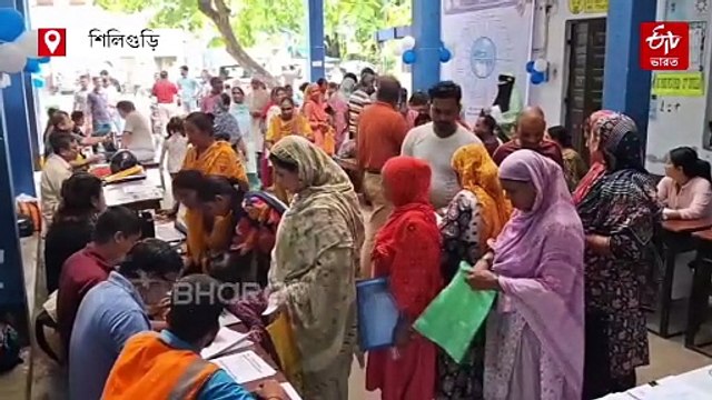 পরীক্ষার মাঝেই স্কুলে 'আমাদের পাড়া আমাদের সমাধান' ! শিক্ষিকা: শোরগোলে অভ্যস্ত হতে হবে পড়ুয়াদের