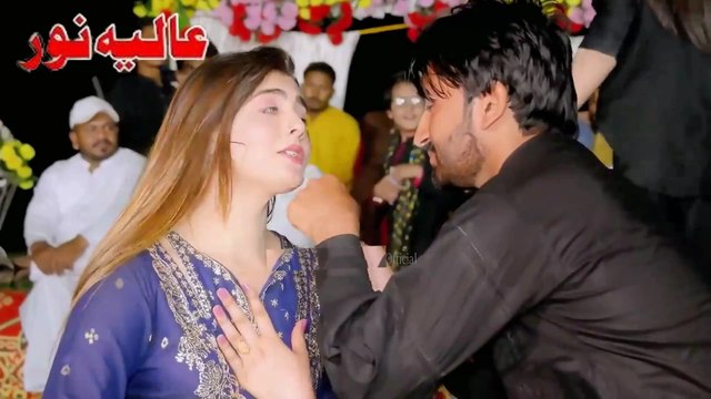 Pucho Zara Pucho , Aliya Noor ,Bollywood Hot Mujra,Latest Dance Performance 2025