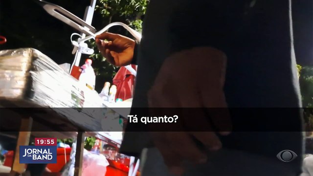 Camelôs vendem Tadalafila na noite no Rio de Janeiro