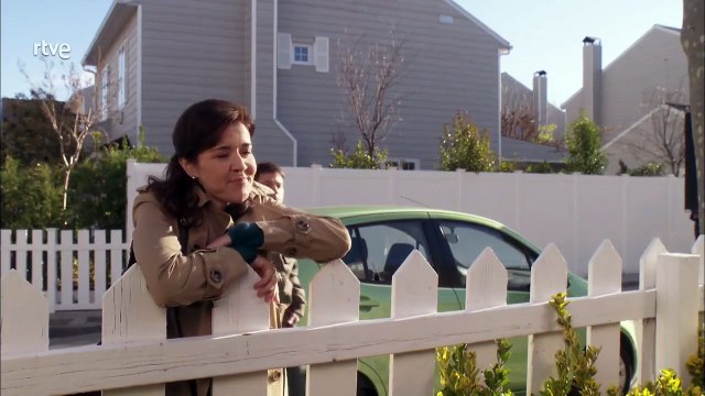 Los Misterios de Laura 1x02 El misterio del vecindario perfecto