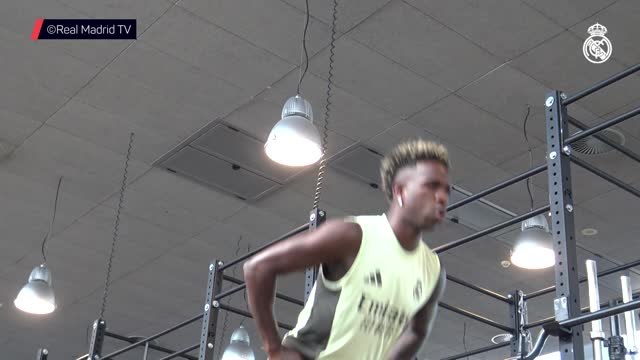 Real Madrid - Les joueurs passent leur visite médicale