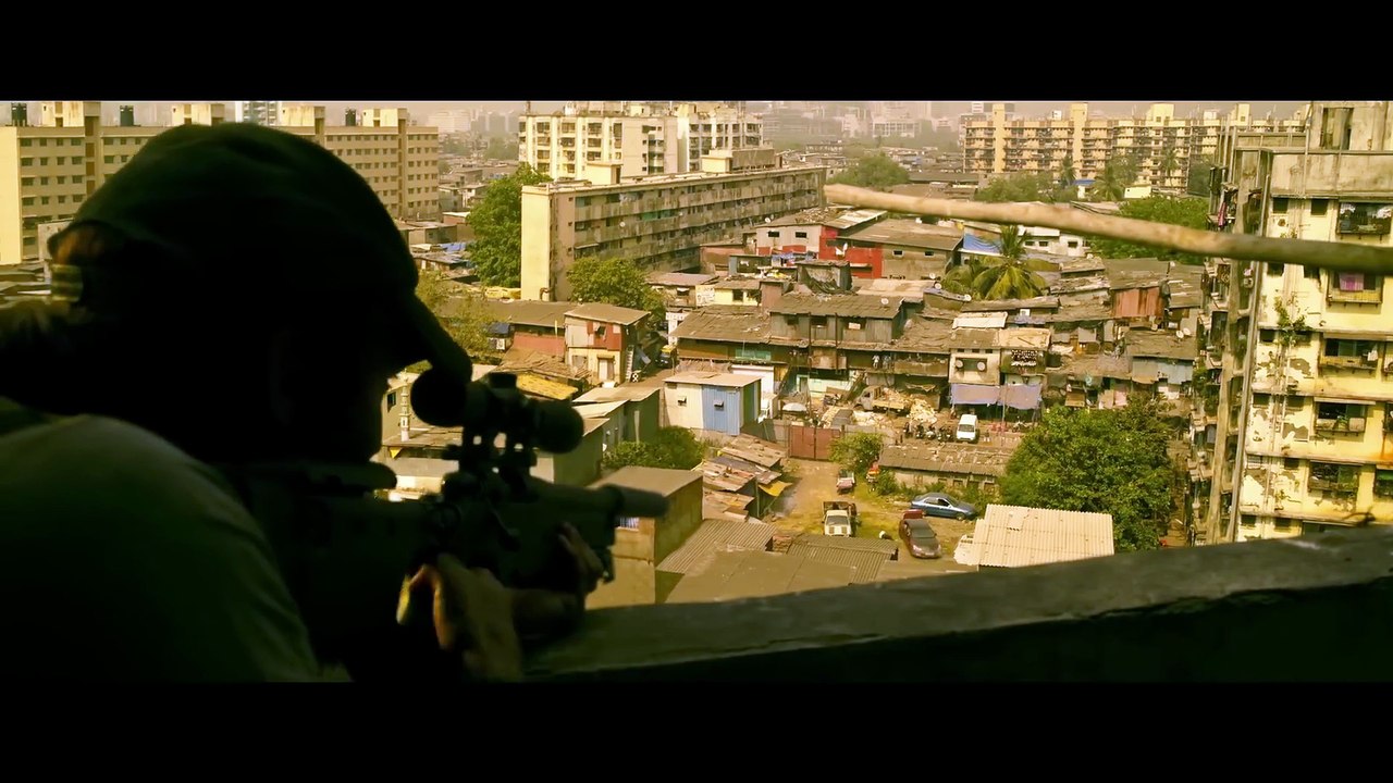 Extraction -  First Fight Scene