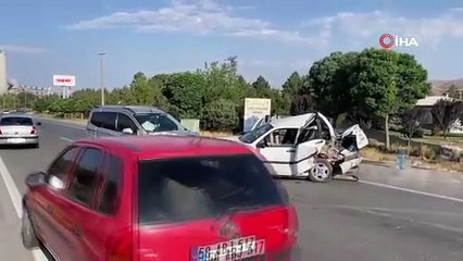 Kazada Fiat marka otomobil hurdaya döndü, sürücüsü yaralandı