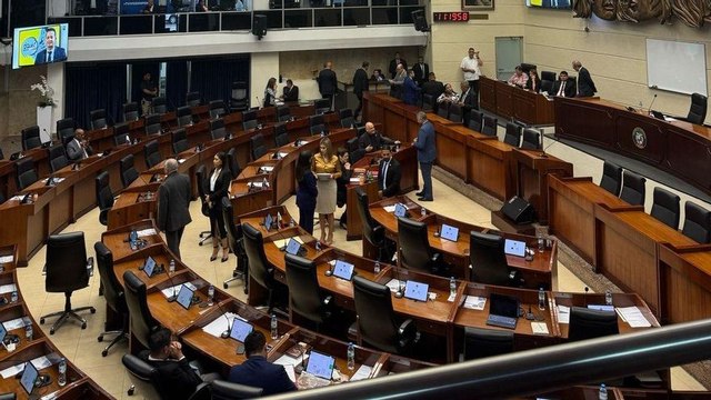 Expectativa en la Asamblea: Diputados se preparan para conformar las 15 comisiones; Credenciales y Gobierno irían a votación