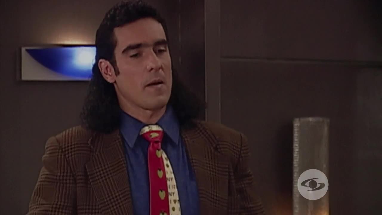 Pedro conoce a Sandro Bilicichi y despiertan sus celos