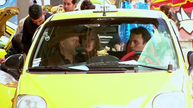 Un nuevo problema se transporta en el taxi de Flor