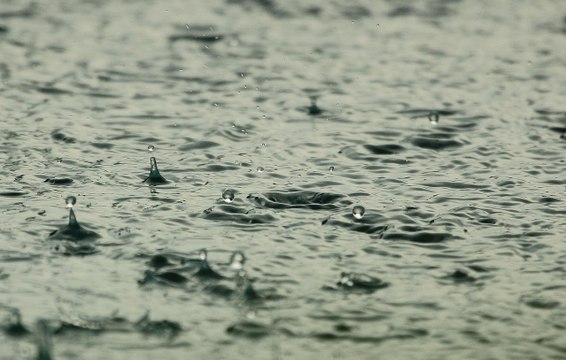 Activan aviso de vigilancia por lluvias y tormentas en el país tras formación de disturbio en el Pacífico