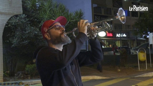 « La volonté d'une minorité » : les partisans de Bolsonaro manifestent contre son assignation à résidence