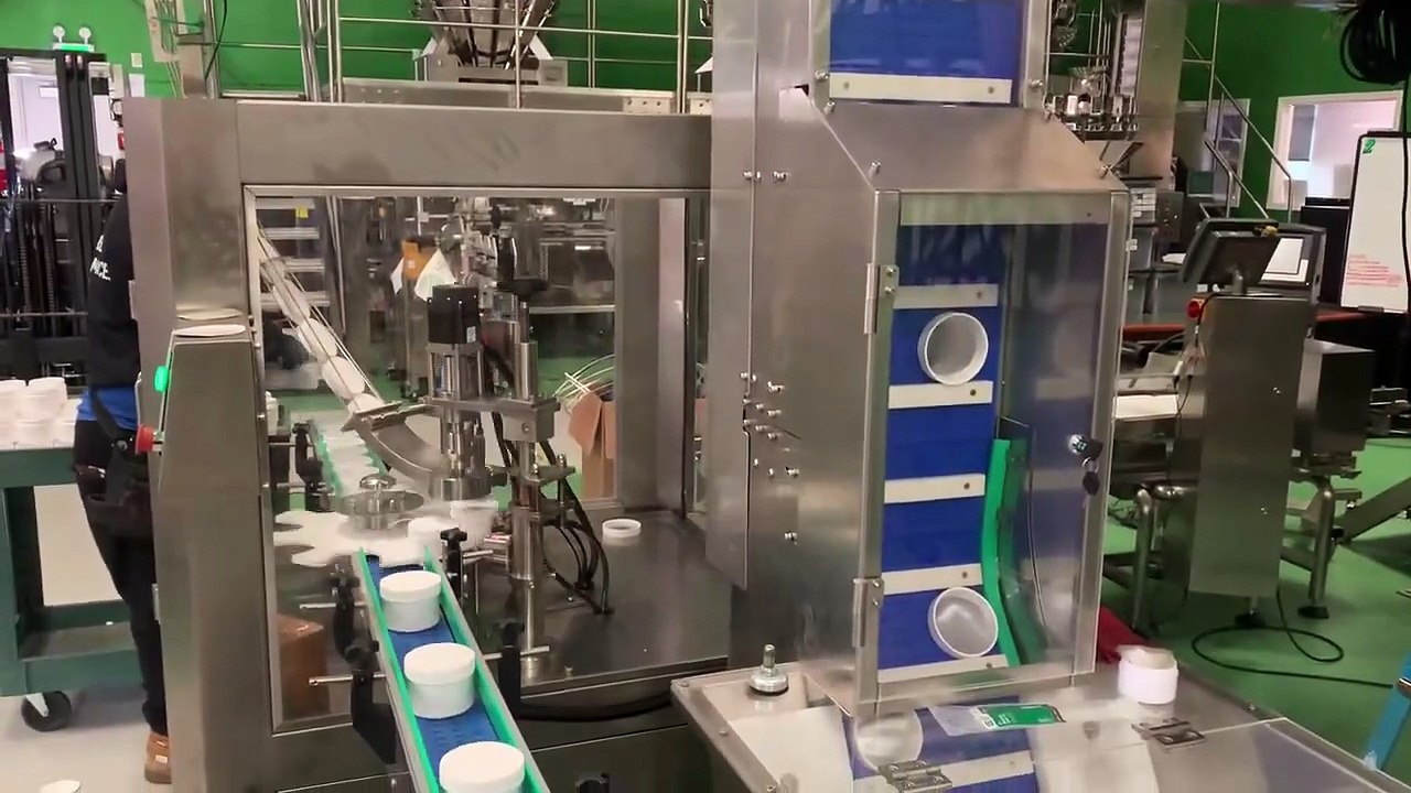 High Tek USA Chuck Capping System running 30 jars per min avg.