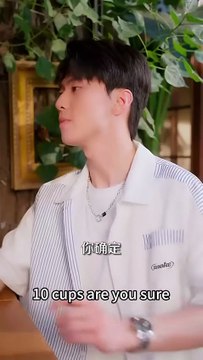 When Tang Yu reached the edge of despair, transfer student Bian Wen suddenly appeared and broke the darkness for her with a punch. The school bully, feared by the whole school, suddenly had a tail that could not be shaken off. At first he was impatient, b