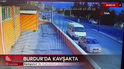 Burdur’da kamyonet ile motosiklet çarpıştı