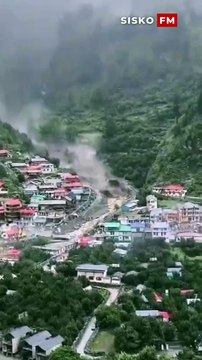 Crue soudaine ravage un village du nord de l'Inde : destructions et personnes portées disparues