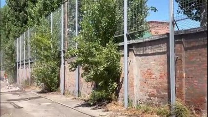 Bologna, i lavori per la succursale del liceo Sabin: il video della demolizione dell'ex deposito Tper