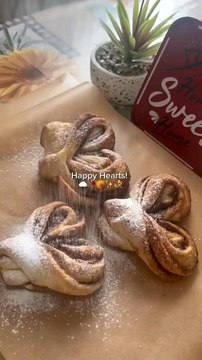 Yummiest Cinnamon Rolls#cooking #food #fyp #asmr #recipe
