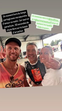 Laure Manaudou et son grand frère Nicolas ont sauté en parachute au bassin d'Arcachon avec David Lince. Instagram, le 5 août 2025.